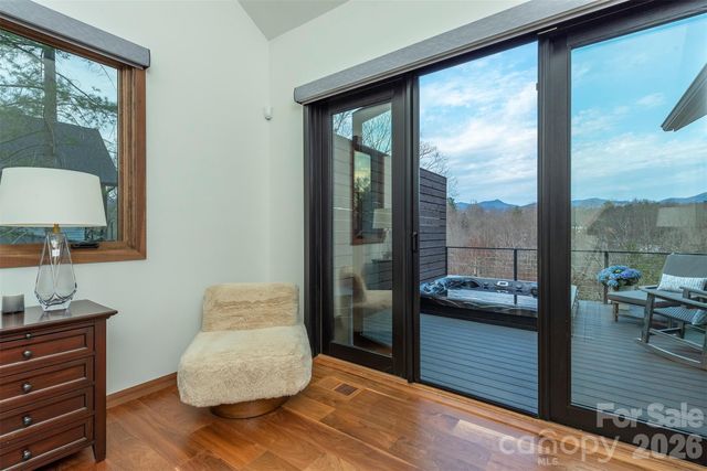 158 Riverbend Forest Drive, Asheville, NC 28805