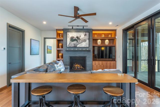 158 Riverbend Forest Drive, Asheville, NC 28805