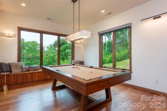 158 Riverbend Forest Drive, Asheville, NC 28805