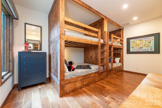 158 Riverbend Forest Drive, Asheville, NC 28805