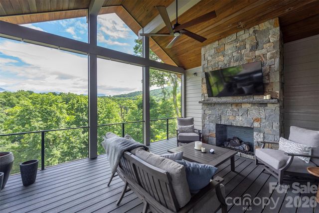 158 Riverbend Forest Drive, Asheville, NC 28805