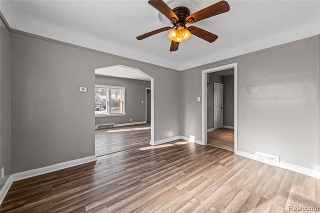 14774 Woodmont Avenue, Detroit, MI 48227