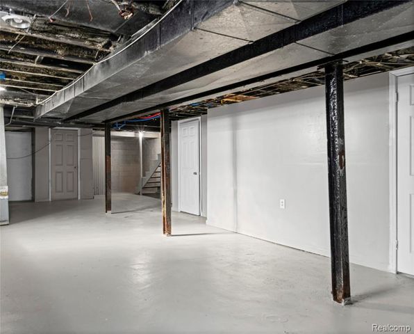 14774 Woodmont Avenue, Detroit, MI 48227