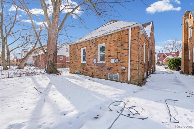 14774 Woodmont Avenue, Detroit, MI 48227