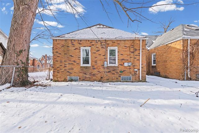 14774 Woodmont Avenue, Detroit, MI 48227