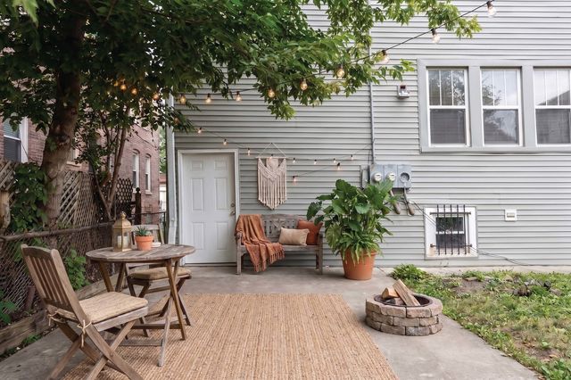 2452 N Menard Avenue, Chicago, IL 60639