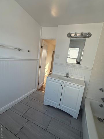 22 Regent Street, Port Chester, NY 10573