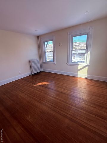 22 Regent Street, Port Chester, NY 10573