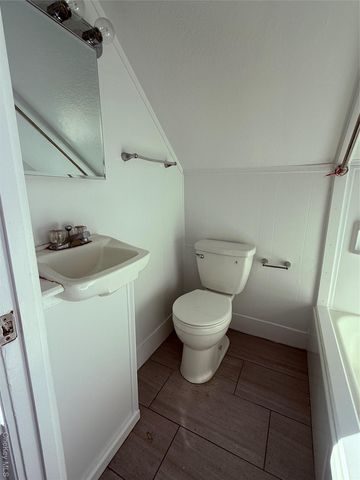 22 Regent Street, Port Chester, NY 10573