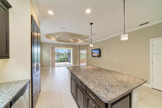 1936 ORANGE LAKE COVE, Bradenton, FL 34211
