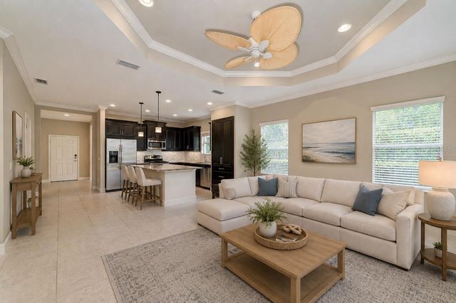 1936 ORANGE LAKE COVE, Bradenton, FL 34211