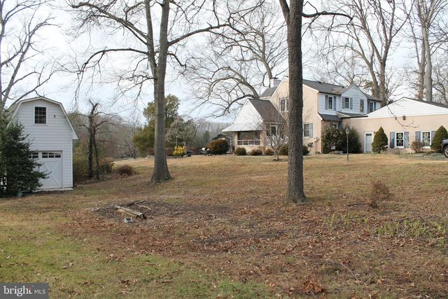 5300 N WILLIAMS CREEK DR, King George, VA 22485