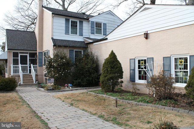 5300 N WILLIAMS CREEK DR, King George, VA 22485