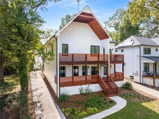 1882 Francis NW Avenue, Atlanta, GA 30318