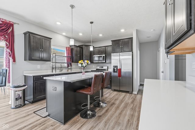 180 Walker Drive, Whiteland, IN 46184