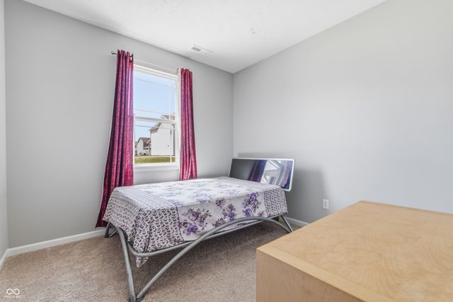 180 Walker Drive, Whiteland, IN 46184