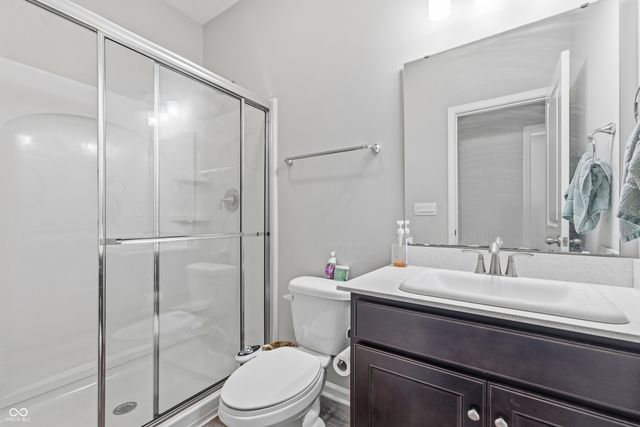 180 Walker Drive, Whiteland, IN 46184