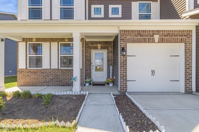 180 Walker Drive, Whiteland, IN 46184