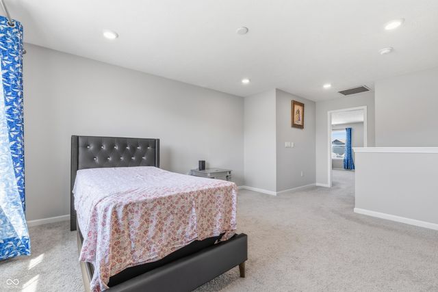 180 Walker Drive, Whiteland, IN 46184