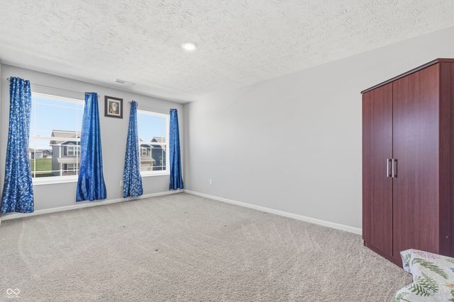 180 Walker Drive, Whiteland, IN 46184