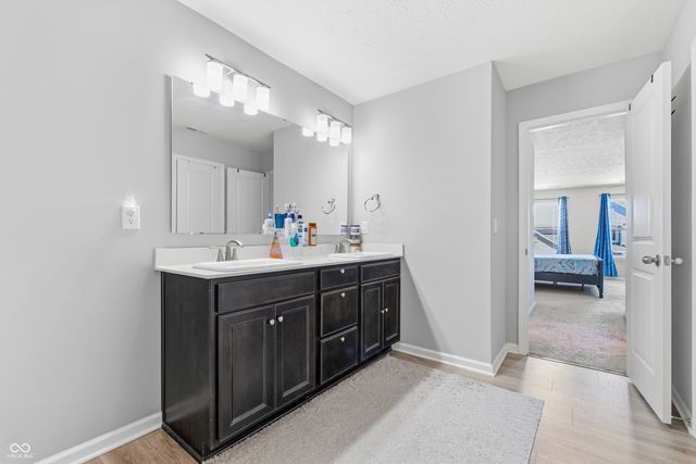 180 Walker Drive, Whiteland, IN 46184