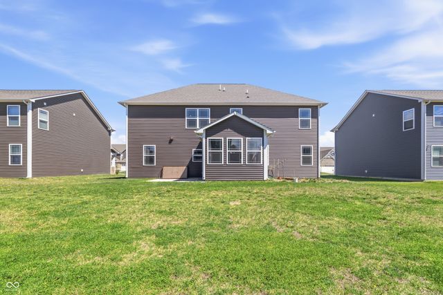 180 Walker Drive, Whiteland, IN 46184