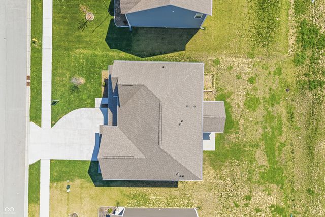 180 Walker Drive, Whiteland, IN 46184