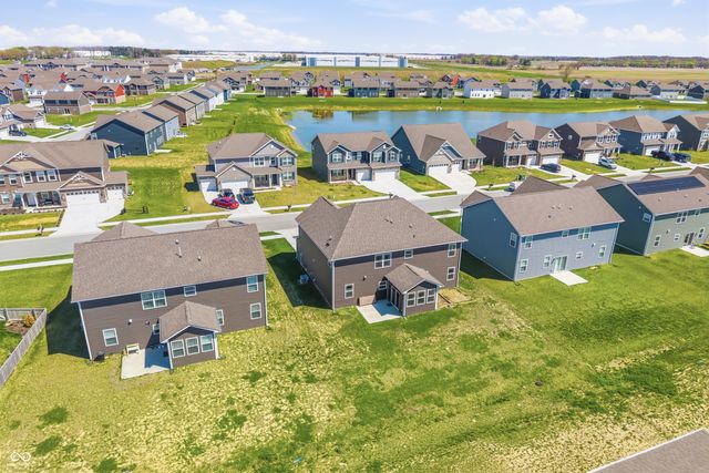 180 Walker Drive, Whiteland, IN 46184