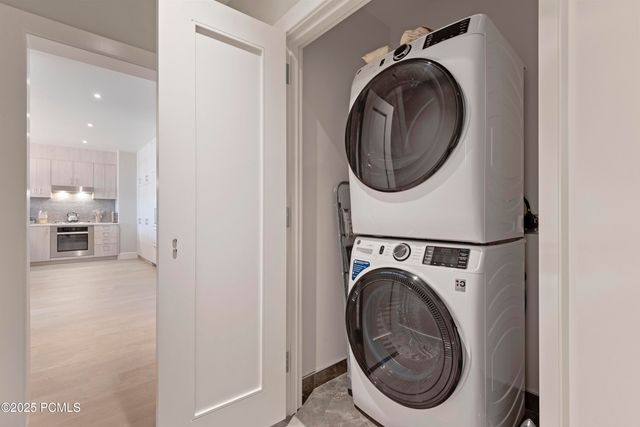 1702 W Glencoe Mountain Way 6038, Park City, UT 84060