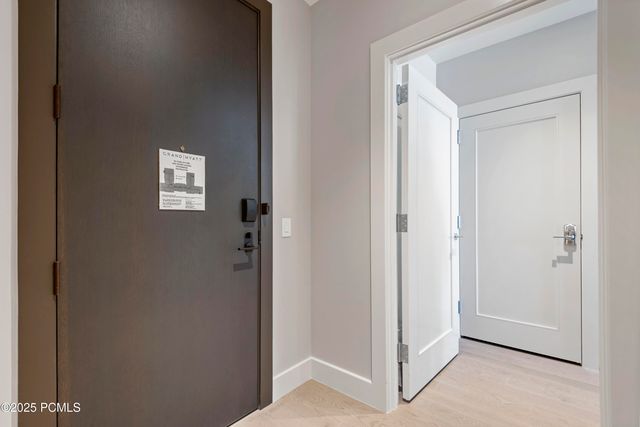 1702 W Glencoe Mountain Way 6038, Park City, UT 84060