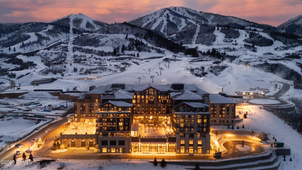 1702 W Glencoe Mountain Way 6038, Park City, UT 84060