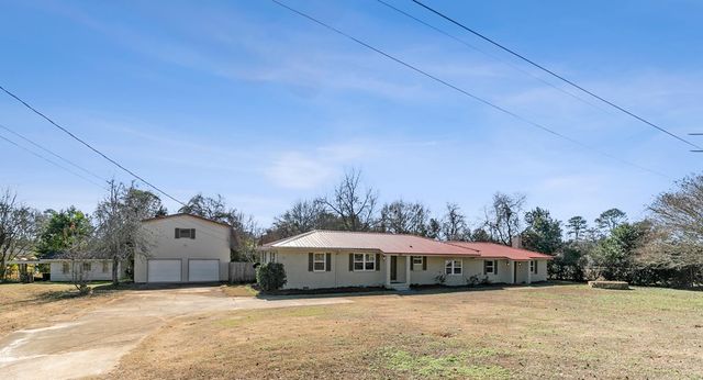 203 Ash Drive, Abbeville, AL 36310