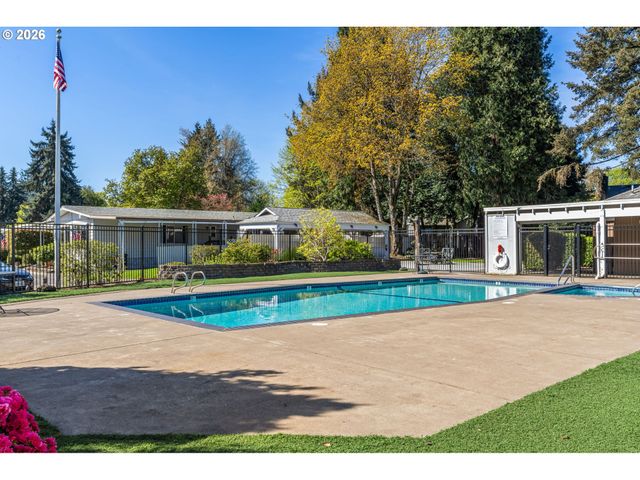 1475 GREEN ACRES Rd 8, Eugene, OR 97408