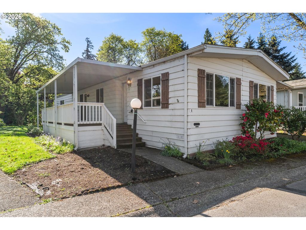 1475 GREEN ACRES Rd 8, Eugene, OR 97408