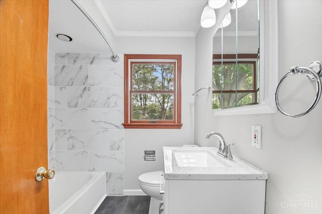 5015 Southview Drive, Fairfield, OH 45014