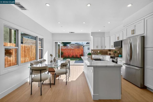 906 ADAMS, Albany, CA 94706