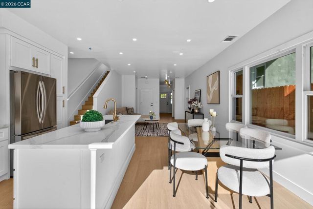906 ADAMS, Albany, CA 94706