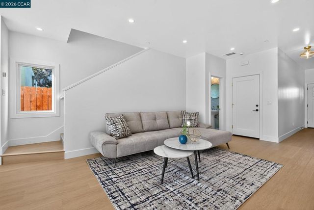 906 ADAMS, Albany, CA 94706