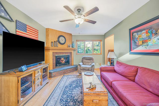 7 Abby Drive, East Northport, NY 11731