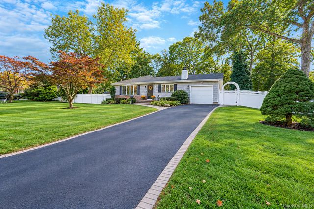 7 Abby Drive, East Northport, NY 11731