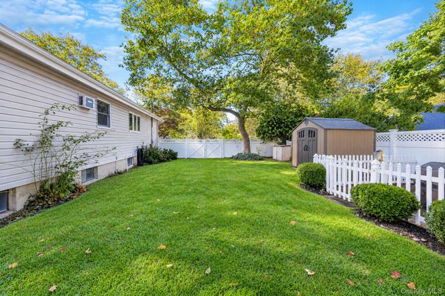 7 Abby Drive, East Northport, NY 11731