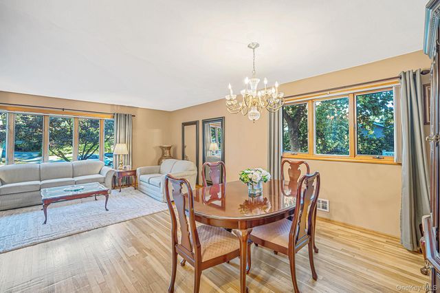 7 Abby Drive, East Northport, NY 11731