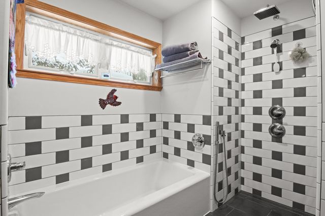 877 Hannah Avenue, Traverse City, MI 49686