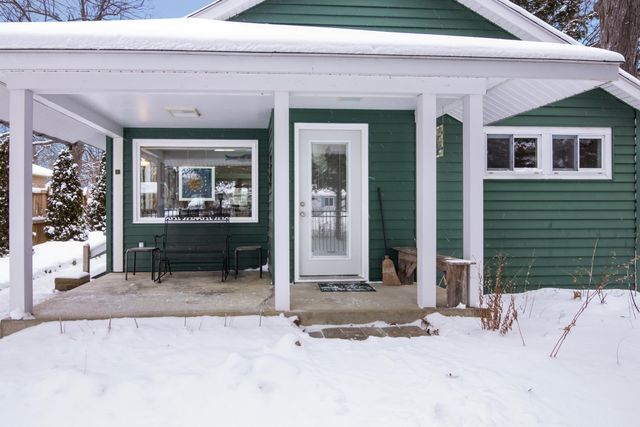 877 Hannah Avenue, Traverse City, MI 49686