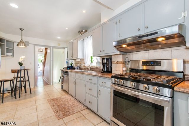 38 Salter Pl, Belleville Twp., NJ 07109