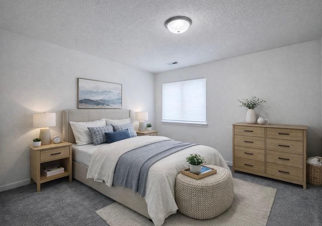 3365 Lincolnshire Road, Waterloo, IA 50701