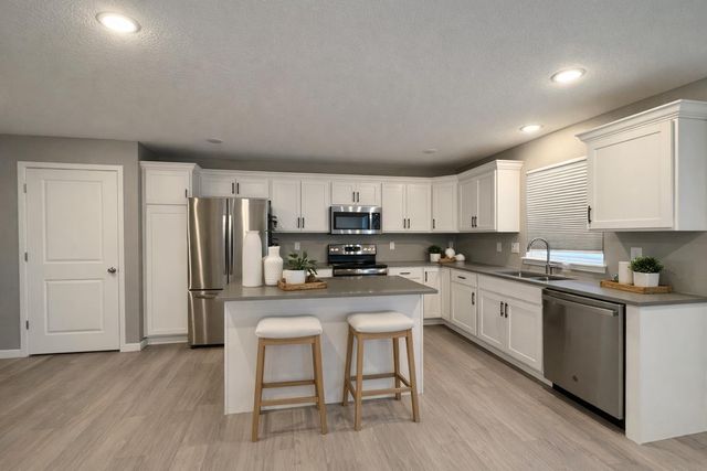 3365 Lincolnshire Road, Waterloo, IA 50701