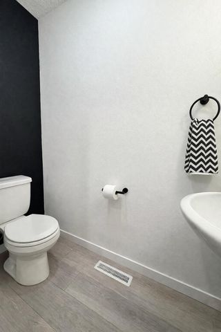 3365 Lincolnshire Road, Waterloo, IA 50701