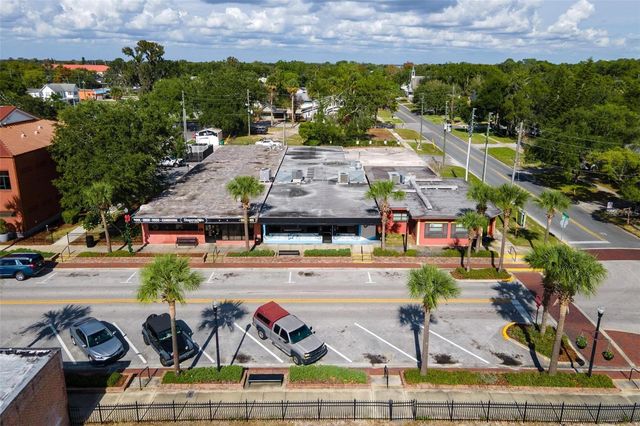 227 E MAIN STREET, Tavares, FL 32778