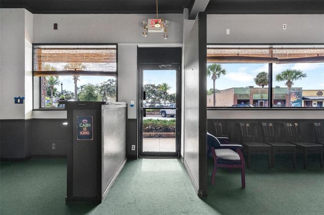 227 E MAIN STREET, Tavares, FL 32778